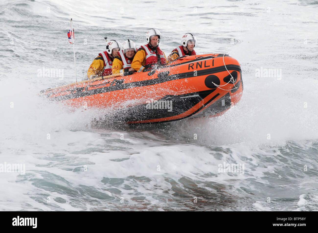 La RNLI lifeboat côtière Cromer en action Banque D'Images