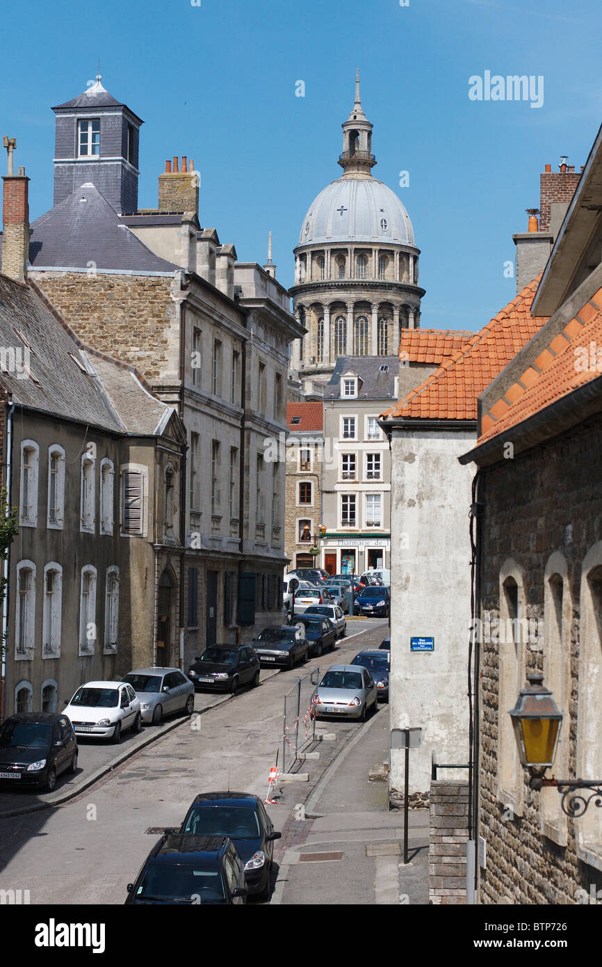 France, Nord Pas de Calais, Boulognes-sur-Mer, paysage urbain avec Cathedral Banque D'Images