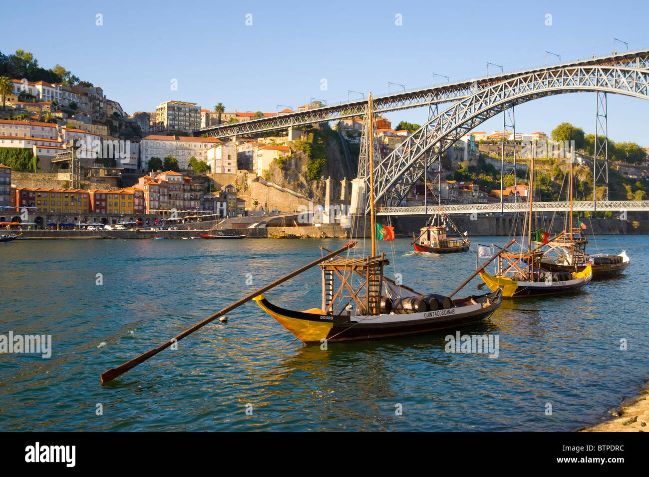 Le fleuve Douro, Ponte Dom Luis I, Porto, Portugal Banque D'Images