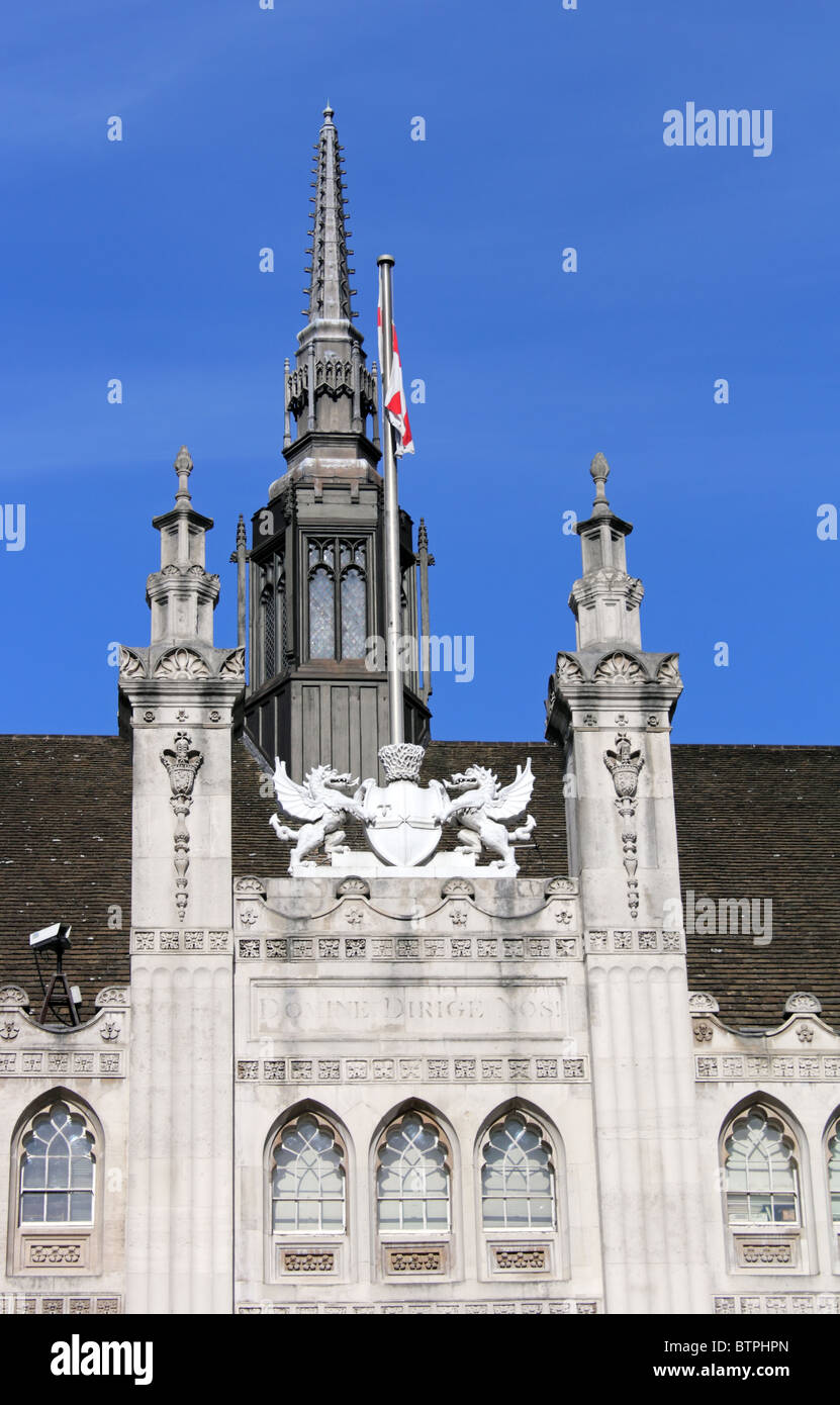Guildhall, City of London, England, UK. Ville de Londres devise au-dessus de la porte indique 'Domine dirige !" ("Seigneur, guide-nous"). Banque D'Images
