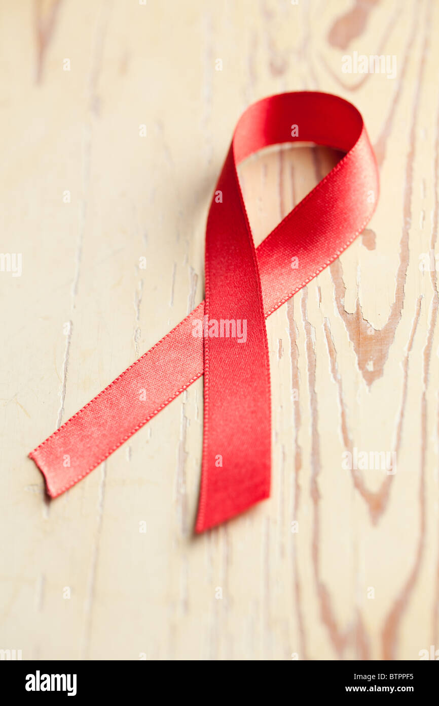 Ruban rouge de sensibilisation au sida Banque D'Images