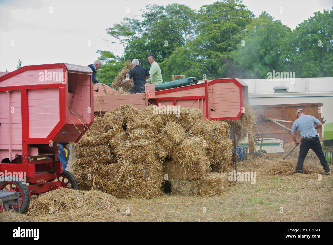 Machines d'exploitation des agriculteurs en Irlande Banque D'Images