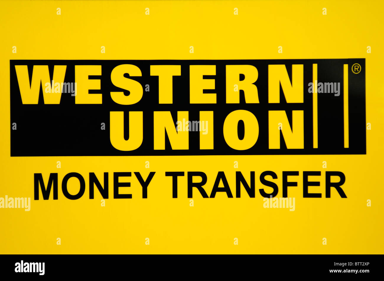 Western Union Transfert d'argent inscription logo, London, England, UK Banque D'Images