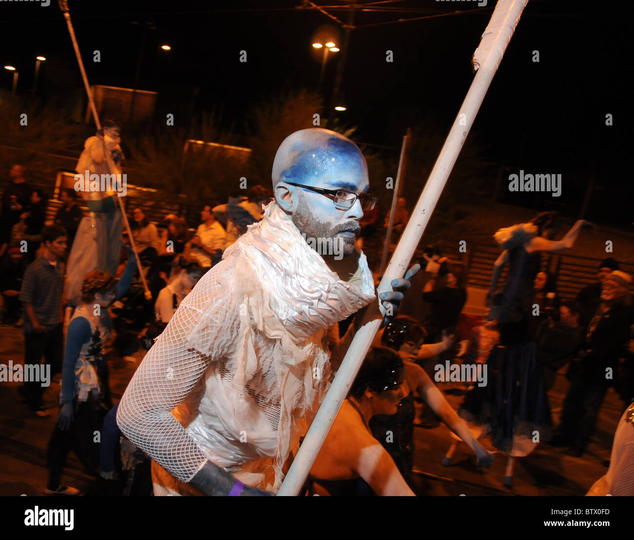 Les participants de la Procession toutes les âmes l'honneur du défunt à Tucson, Arizona, USA. Banque D'Images