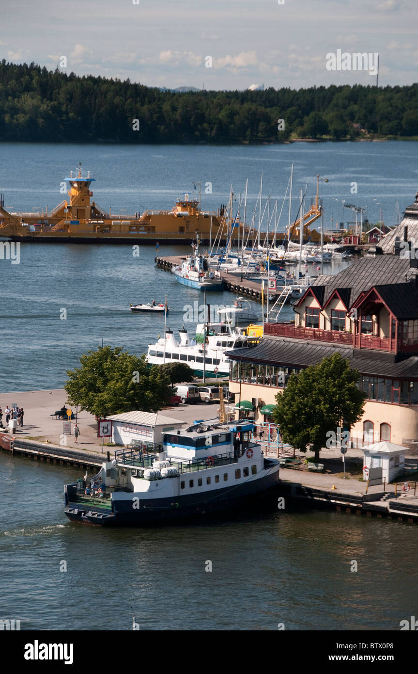 Donnant sur la ville de Vaxholm dans l'archipel de Stockholm de Vaxholm Château Banque D'Images