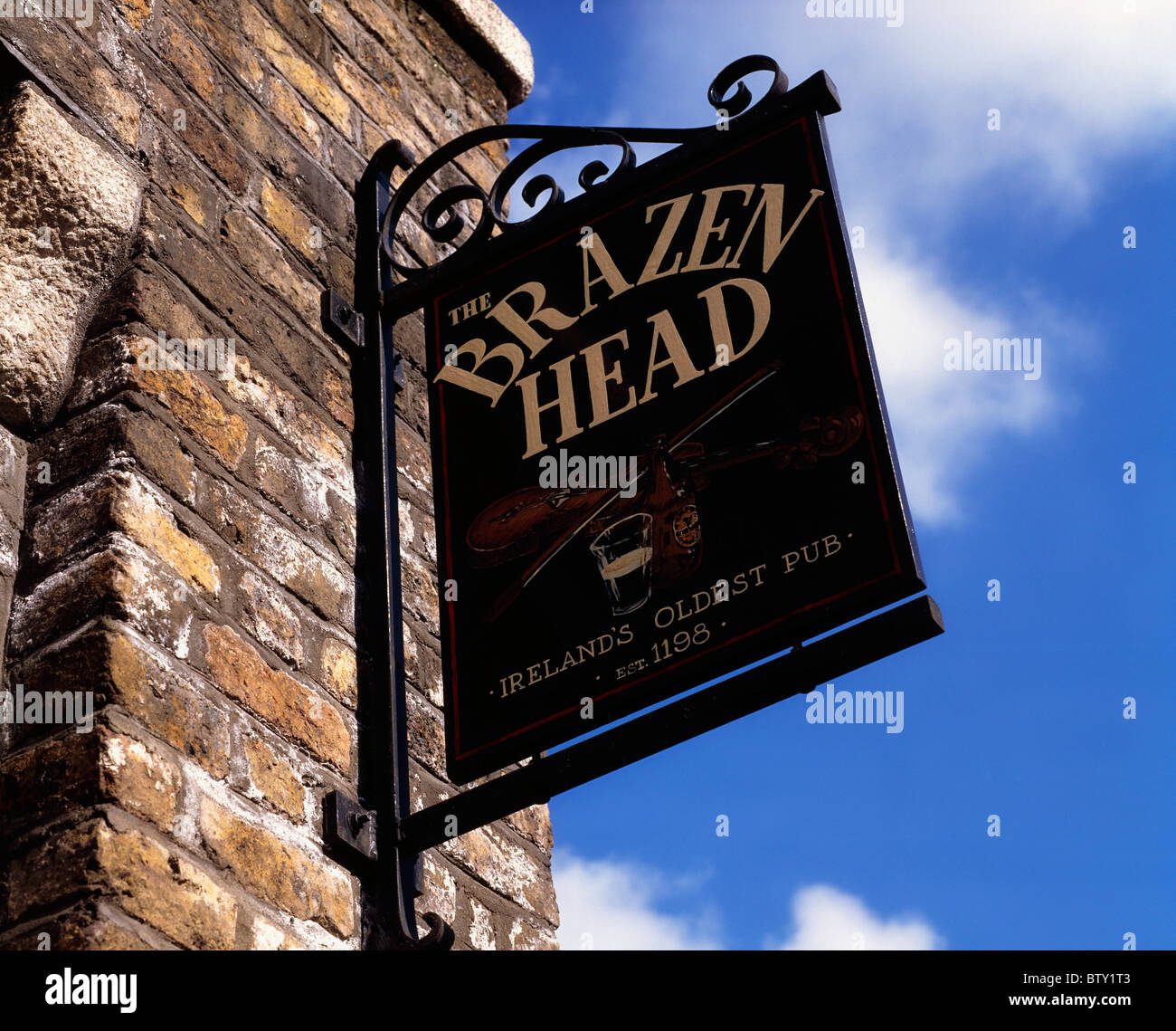La tête d'airain, Dublin, Dublin, Irlande ; enseigne de pub Banque D'Images