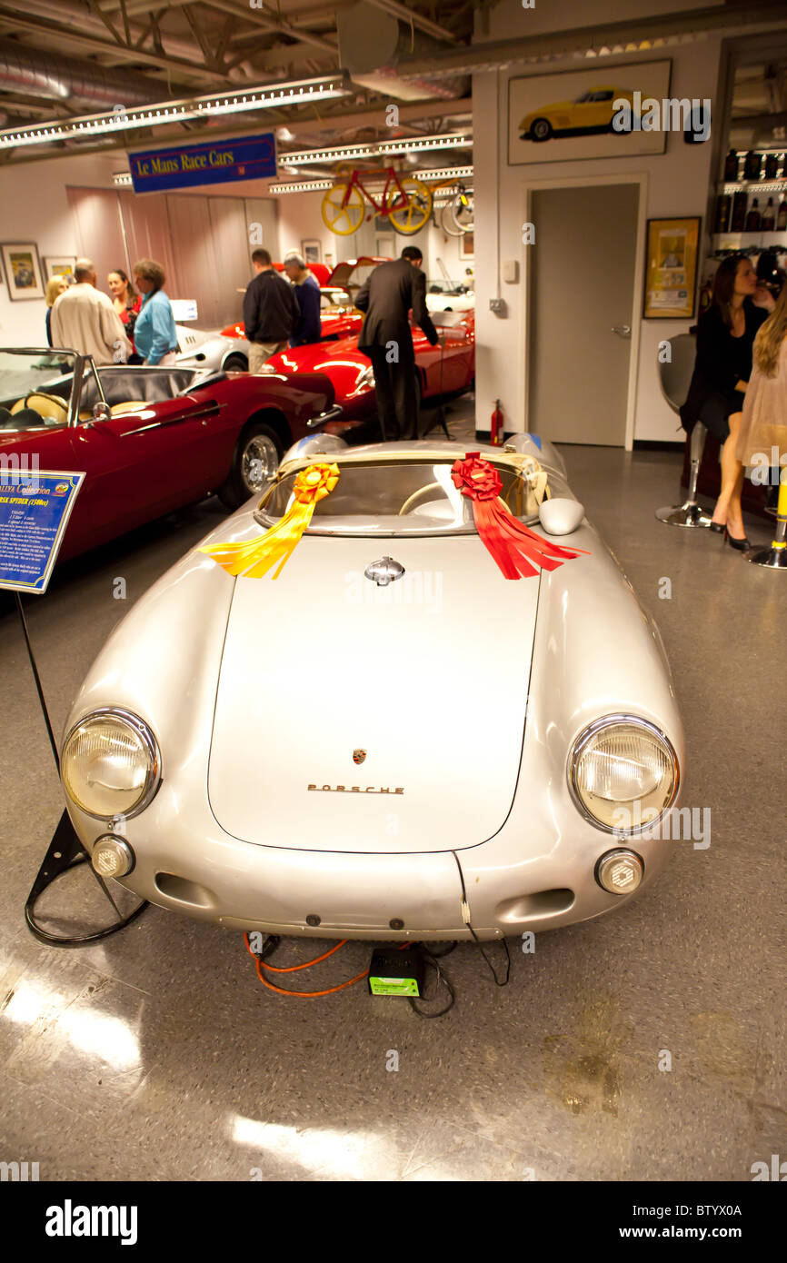 Un 1955 Porsche 550 RSK Spyder de la collection, Vijay Mallya similaire à la voiture James Dean a été tué en 1955 en Banque D'Images