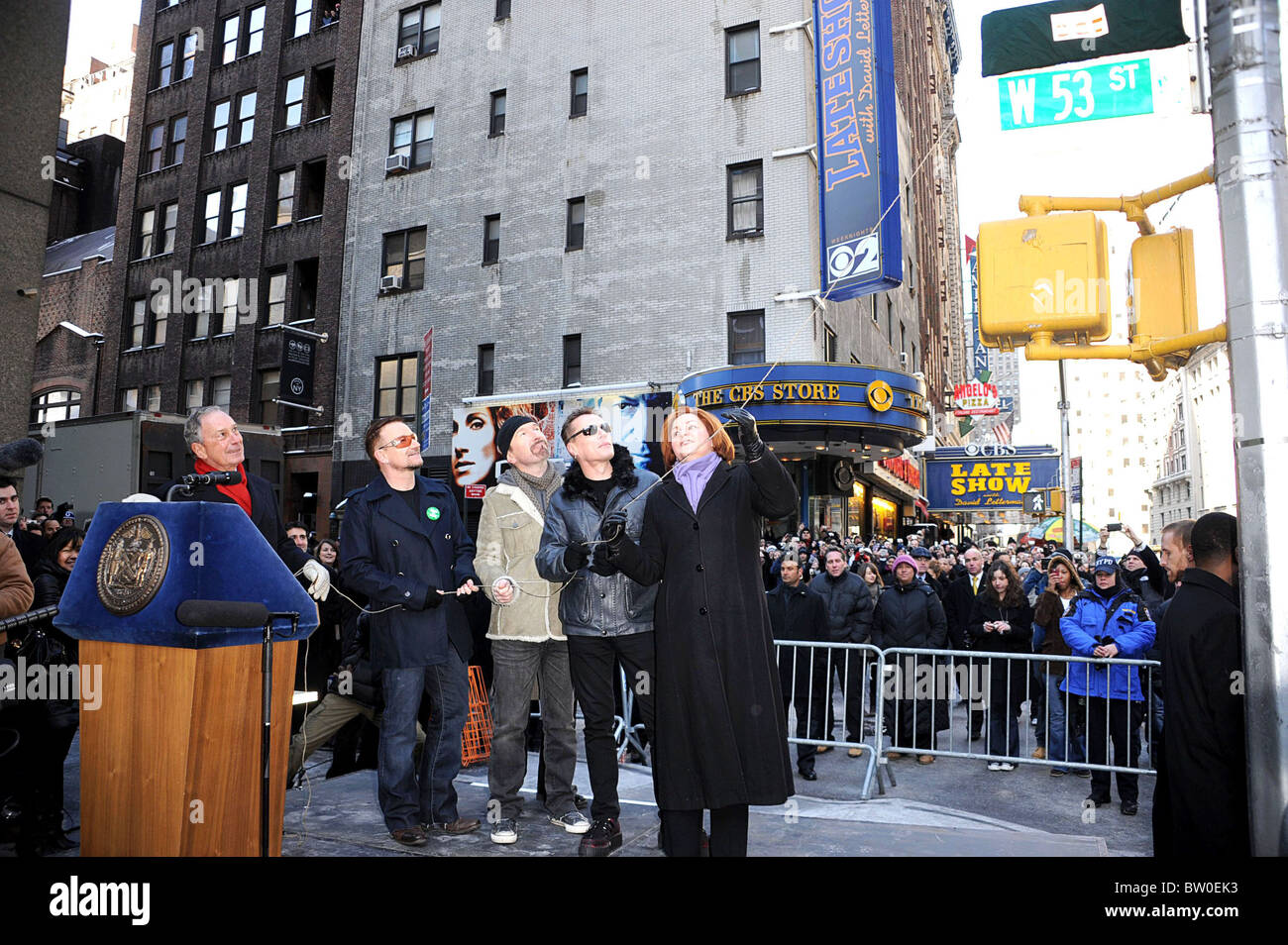 Manhattan's West 53e Rue rebaptisée temporairement façon U2 Banque D'Images