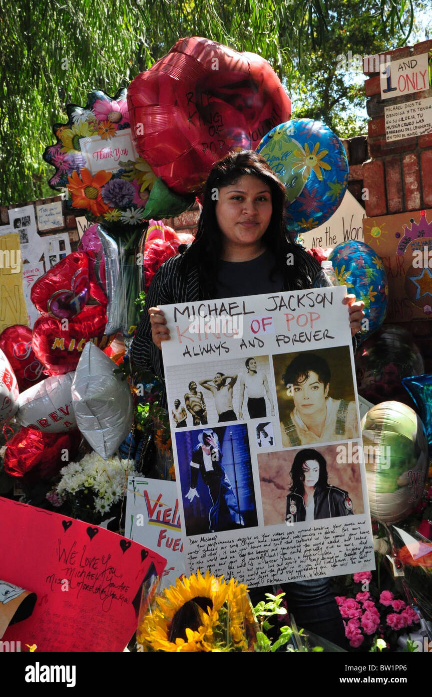 Michael Jackson Memorial à l'extérieur de la maison mère Banque D'Images