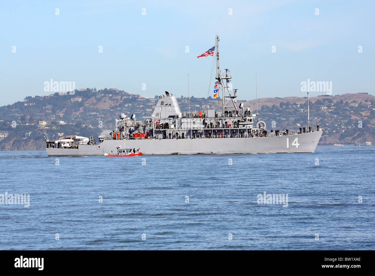 La lutte contre les mines, le USS Chef (MCM) 14 sur la baie de San Francisco. Banque D'Images