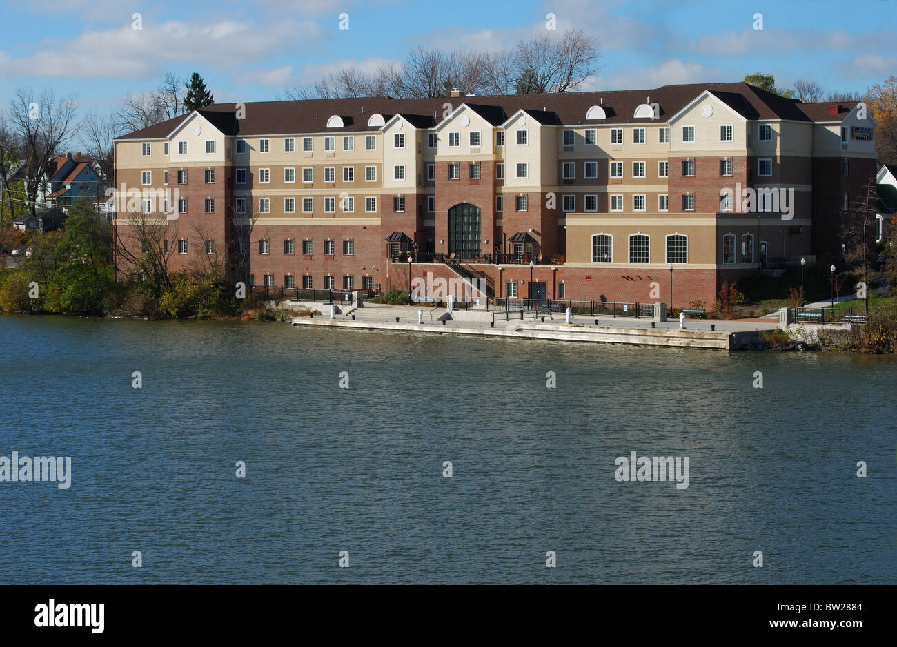 Hôtel sur la rivière Genesee à Rochester, New York Banque D'Images