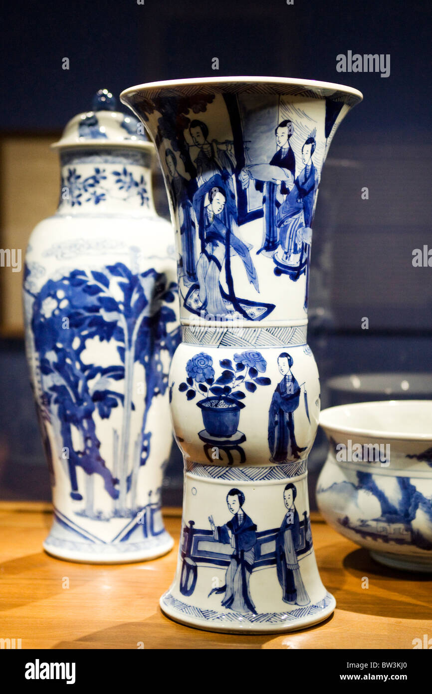 Vase balustre porcelaine chinois Kangxi (ware) Banque D'Images