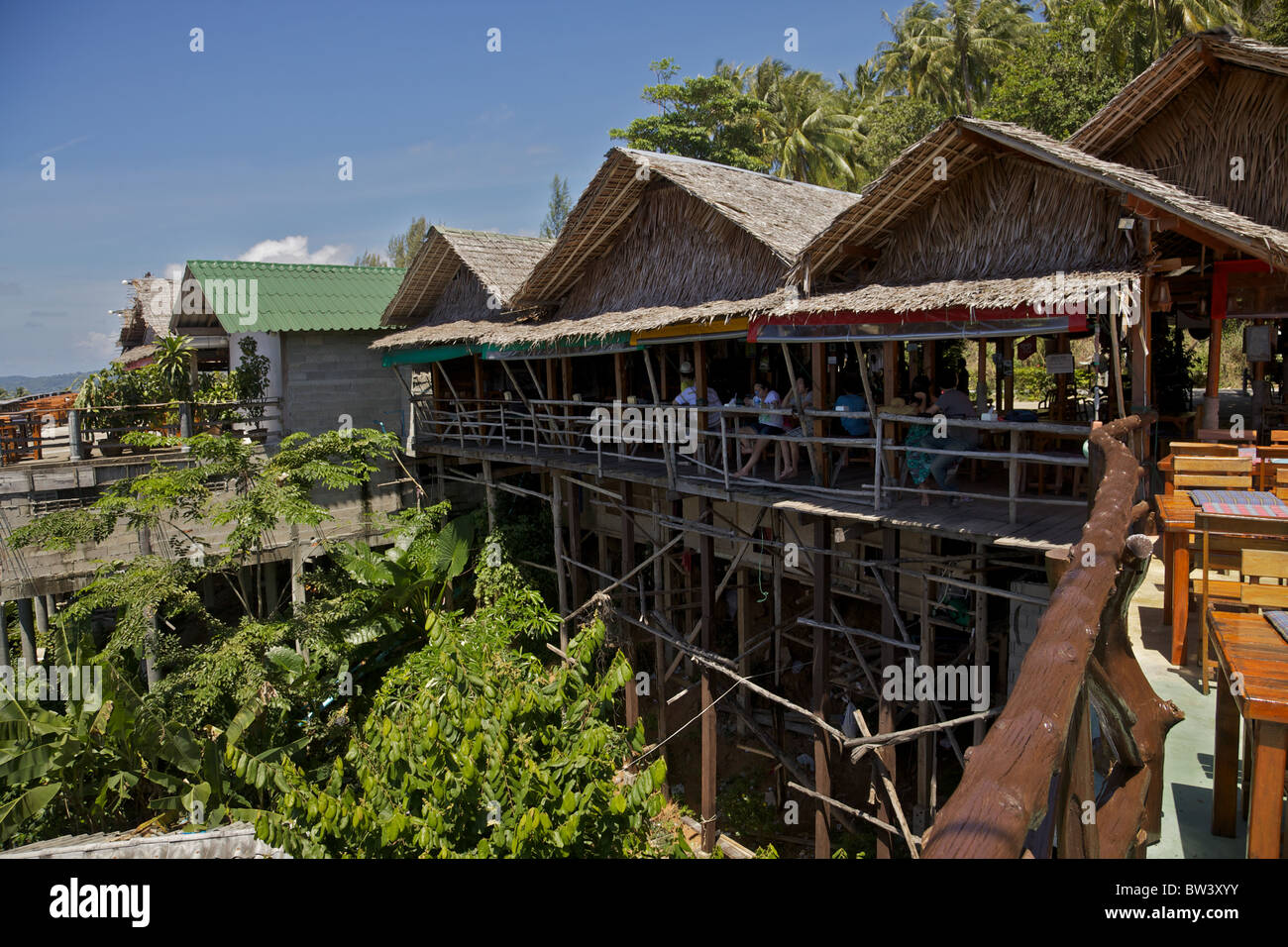 Restaurant sur une colline sur l'île de Phuket, Thaïlande Banque D'Images