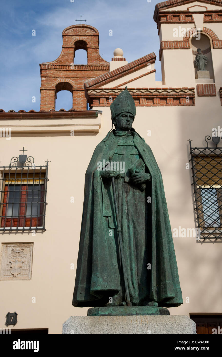 Monument au Cardinal Cisneros, Alcala de Henares, Madrid, Espagne Banque D'Images