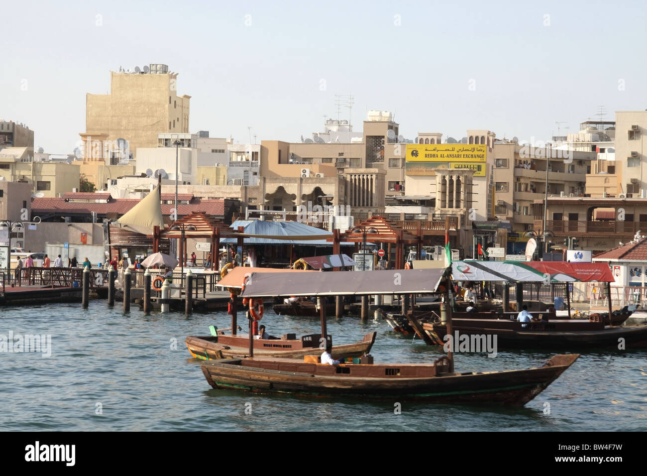 L'activité nautique sur la Crique de Dubaï Banque D'Images