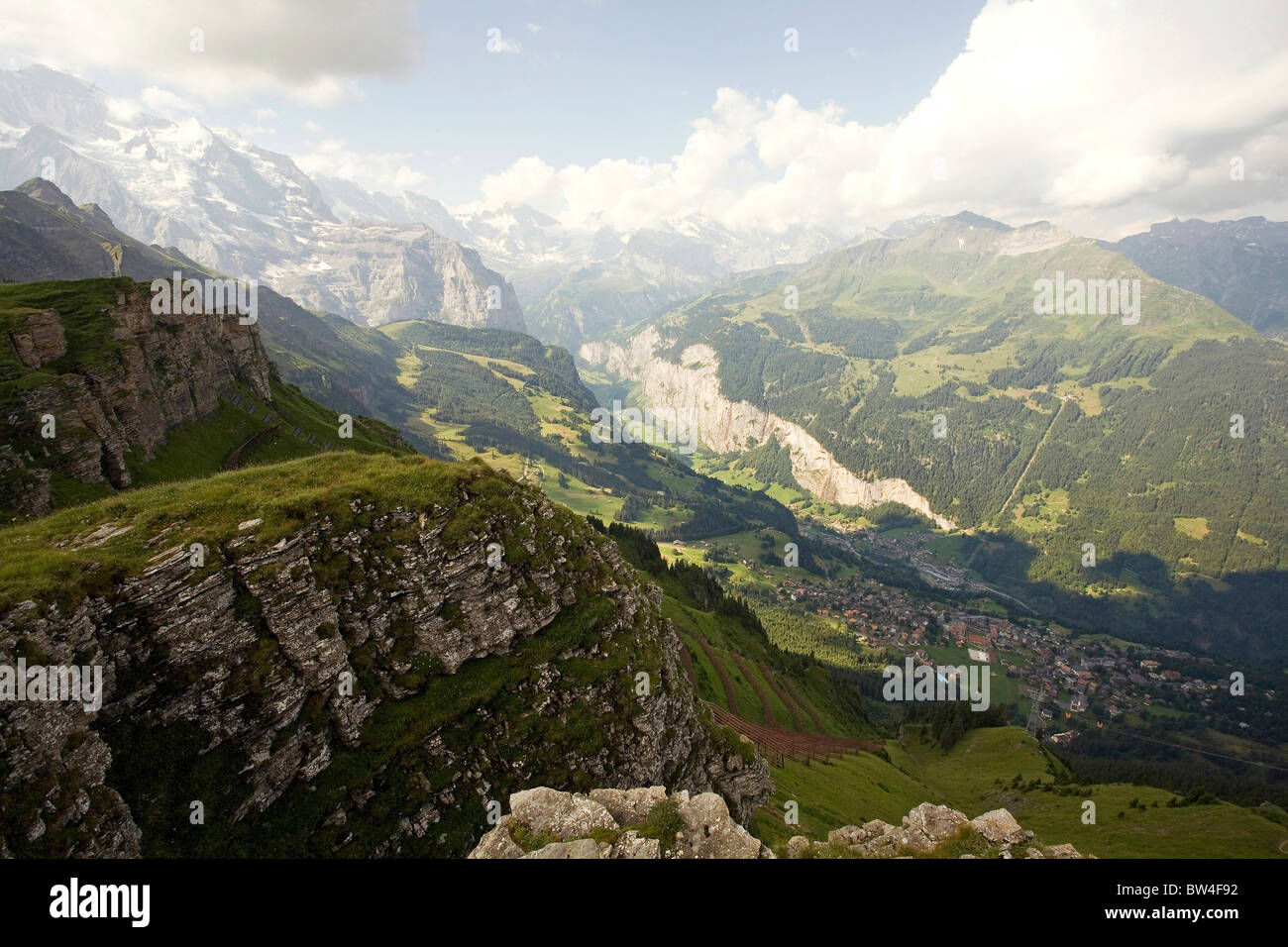 Une vue plongeante sur la vallée de Lauterbrunnen, Suisse Banque D'Images