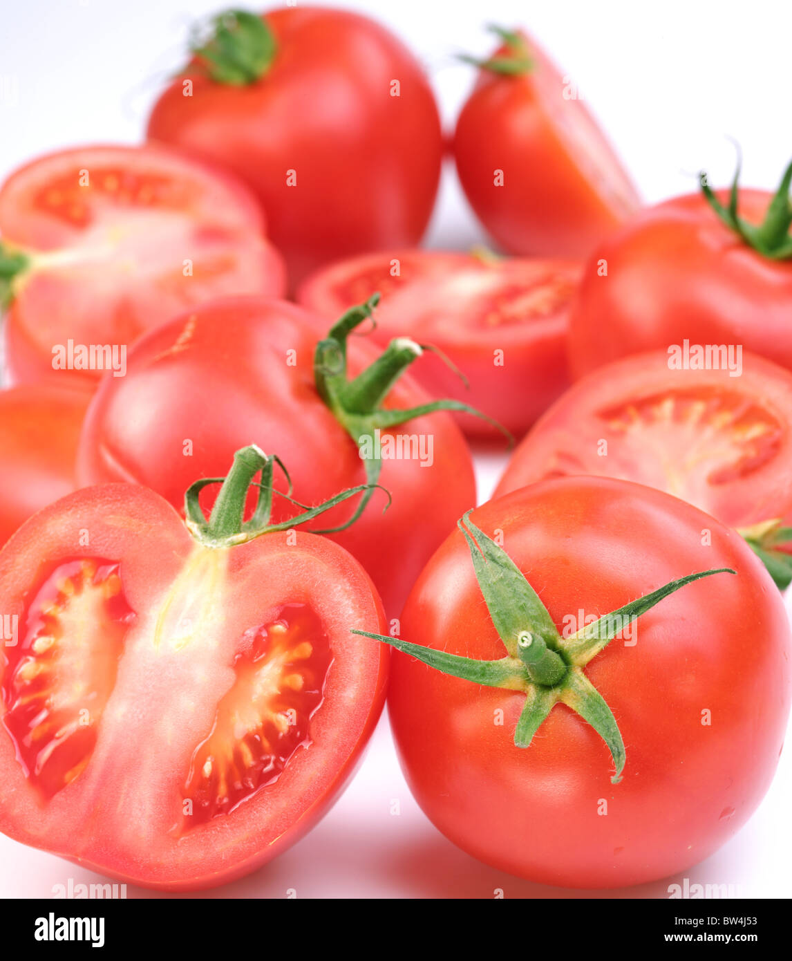 Groupe des tomates rouges mûres. Banque D'Images