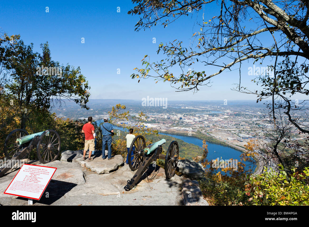 Vue vers la rivière Tennessee Chattanooga et de Point Park, Lookout Mountain, Chattanooga, Tennessee, États-Unis Banque D'Images