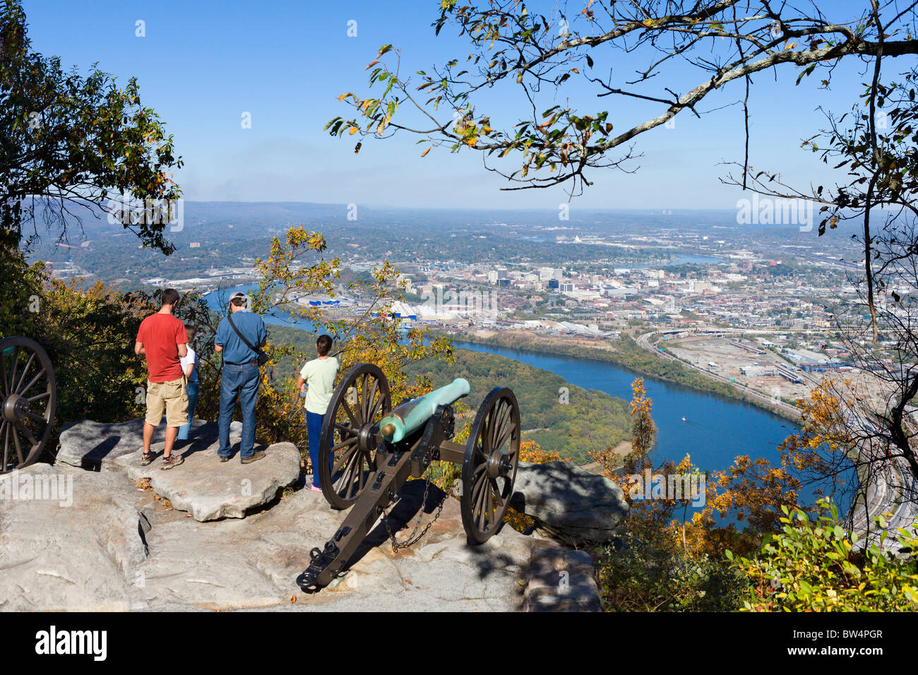 Vue vers la rivière Tennessee Chattanooga et de Point Park, Lookout Mountain, Chattanooga, Tennessee, États-Unis Banque D'Images
