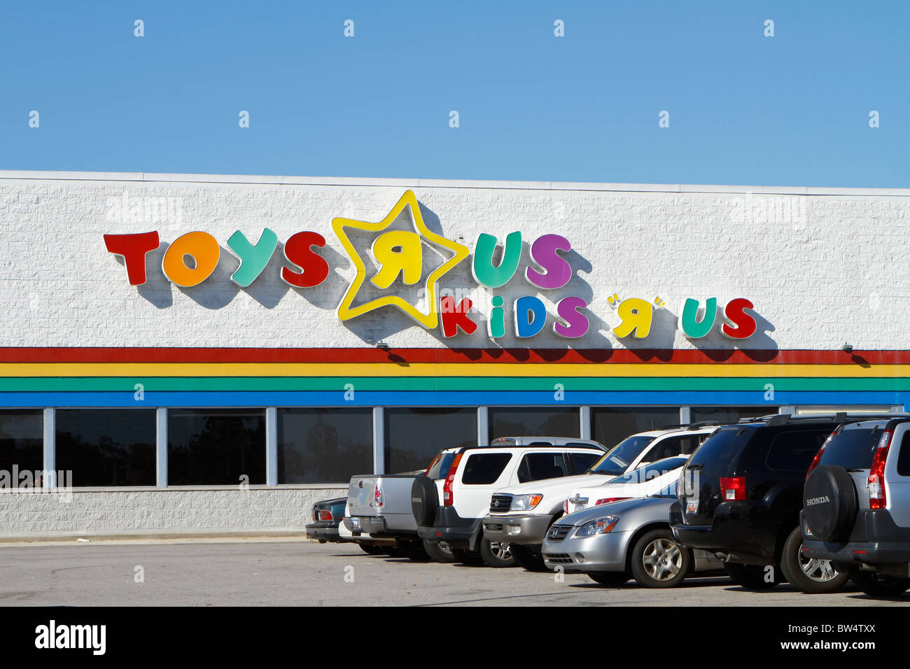 La façade d'un magasin de jouets Toys R Us chaîne dans le centre de la  Caroline du Sud, USA Photo Stock - Alamy