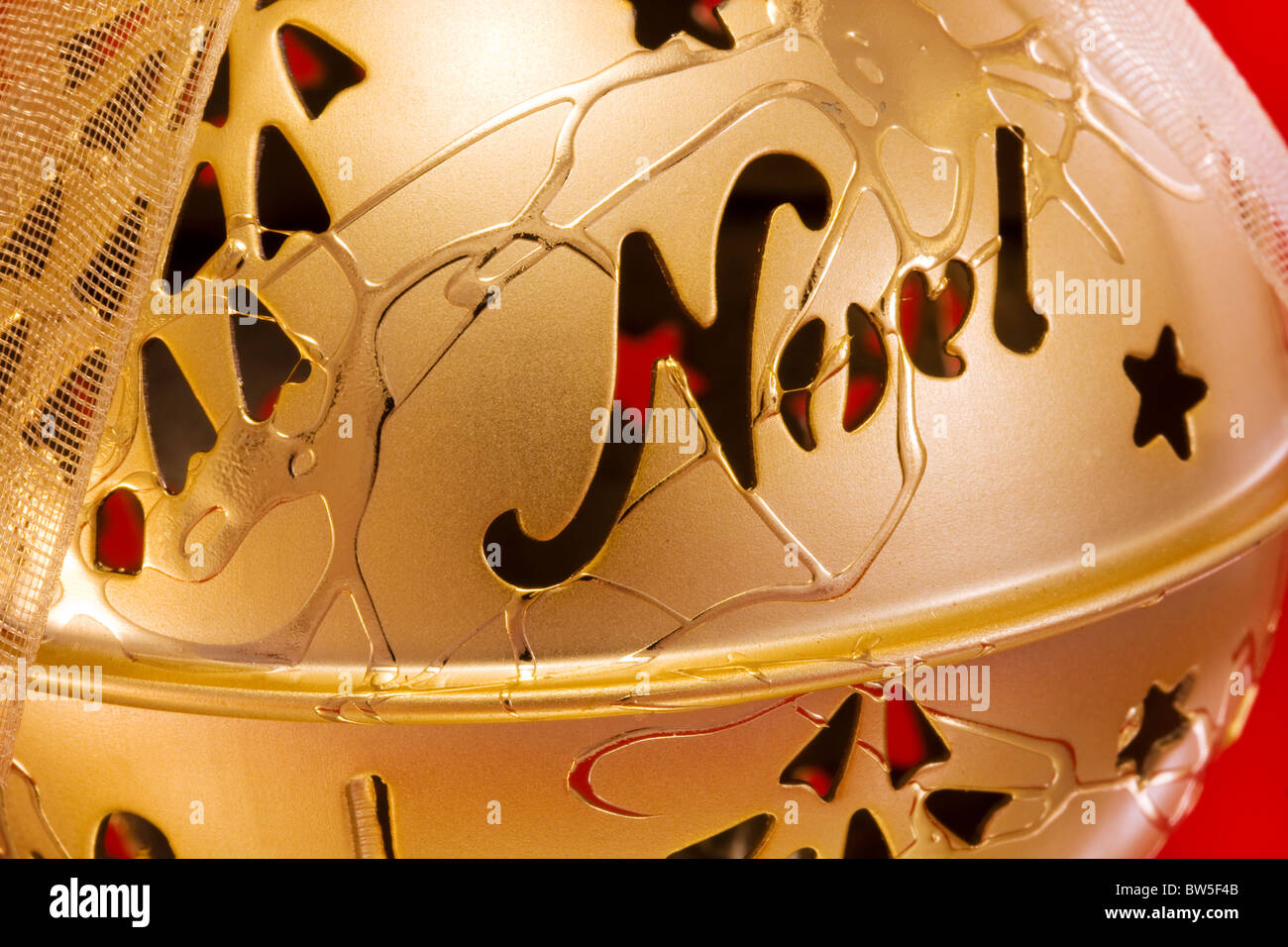 Close up section d'une boule d'or Banque D'Images