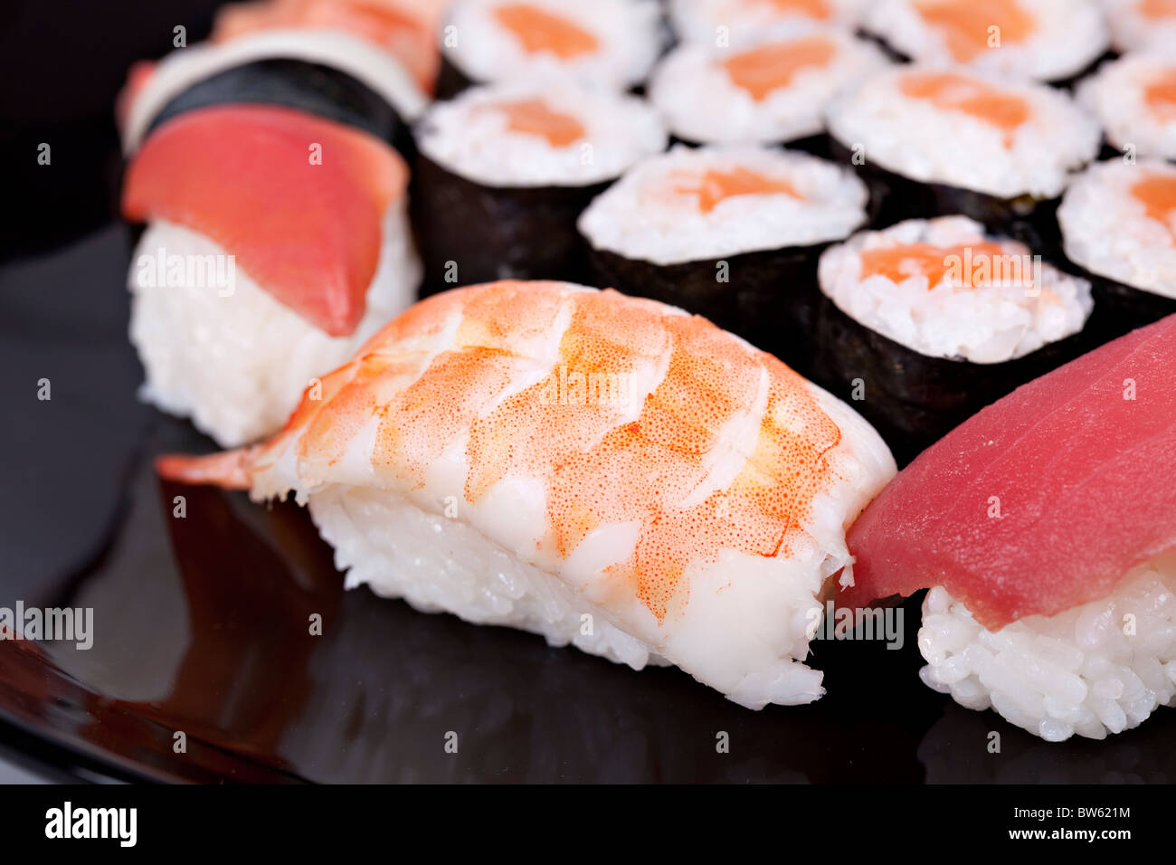 Le Japon aliments traditionnels - diferent sushi Banque D'Images