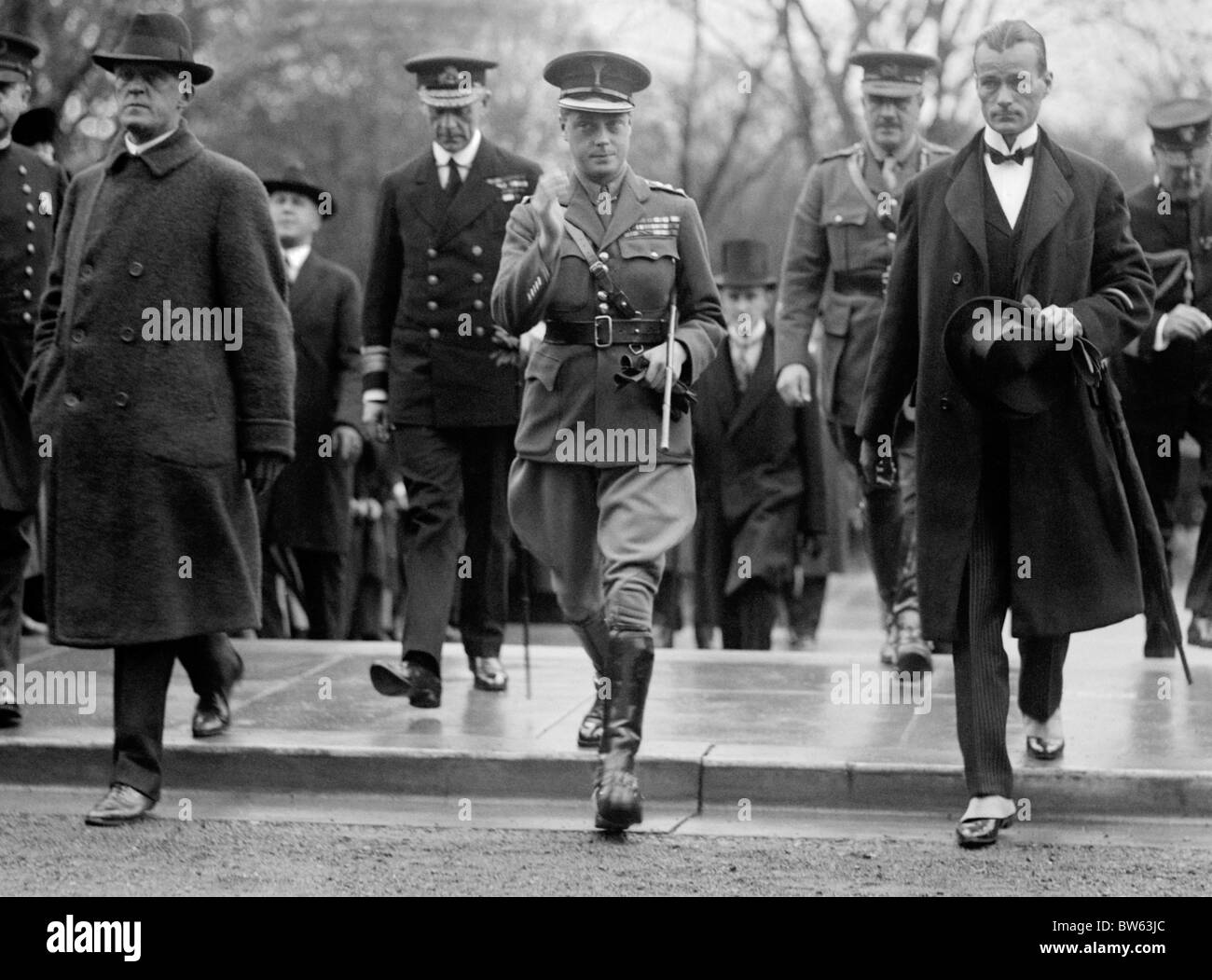Edward Prince de Galles (futur roi Édouard VIII) arrivant pour une visite à la Croix-Rouge américaine à Washington DC en 1919. Banque D'Images