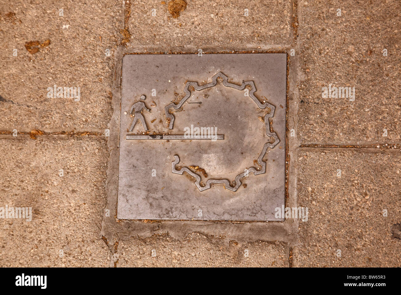 Nicosie (Lefkosia, ville walking route marqueur dans la chaussée. Banque D'Images