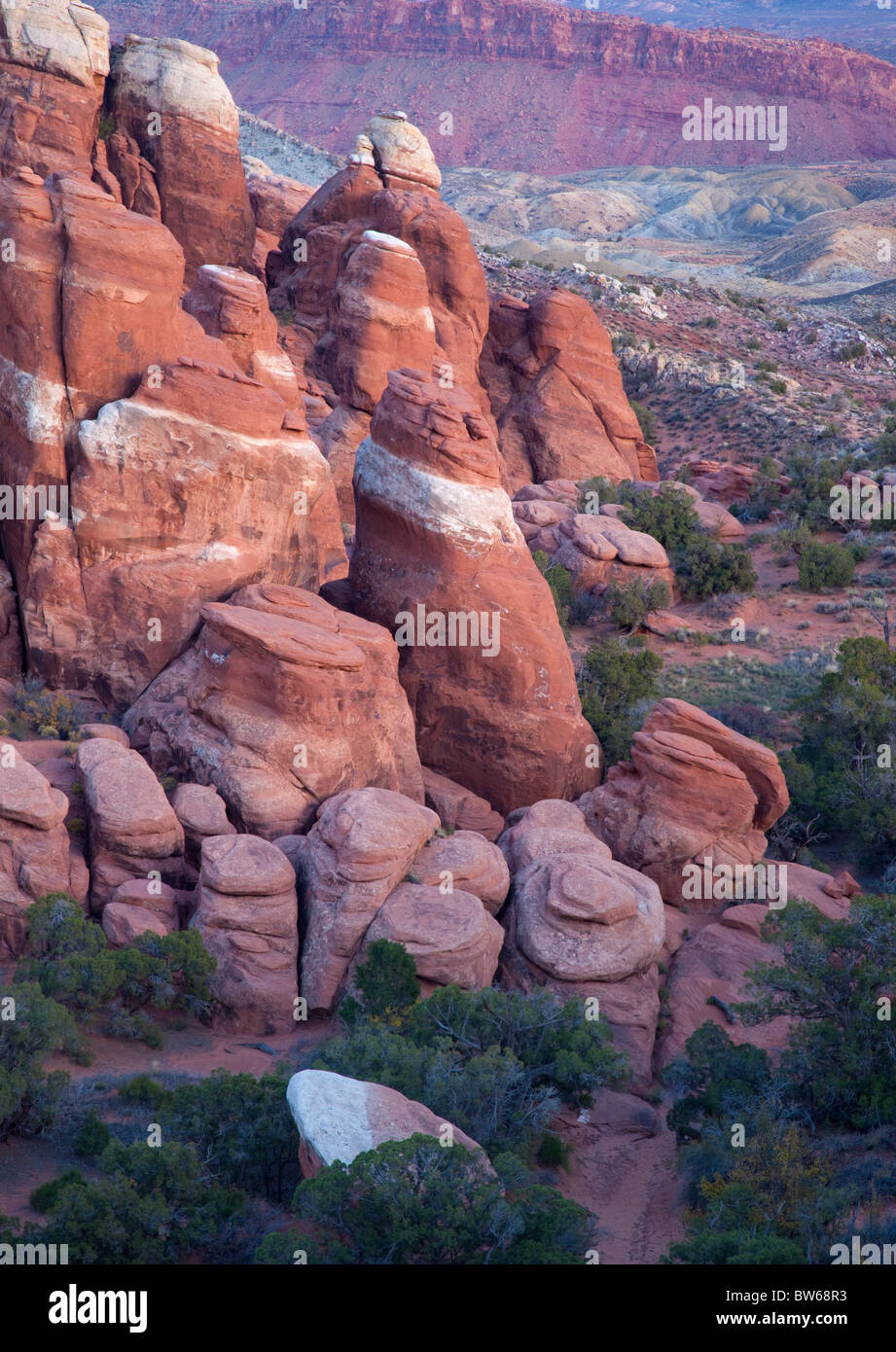 Fournaise ardente avec du sel dans la vallée de distance, Arches National Park, Utah Banque D'Images