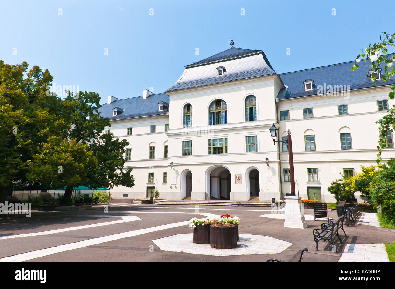 Vue arrière de l'ancien dortoir à Sarospatak, Hongrie Banque D'Images