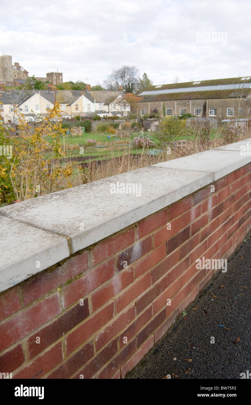 La défense de défense contre les inondations du travail au marché aux poissons de seigle quay réalisée par l'agence de l'environnement East Sussex uk Banque D'Images