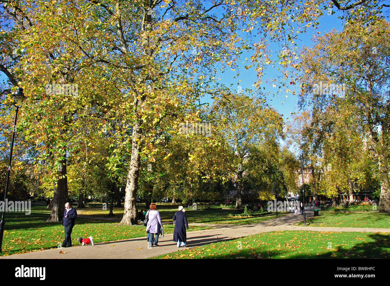 Russell Square, Bloomsbury, Londres, Angleterre, Royaume-Uni Banque D'Images