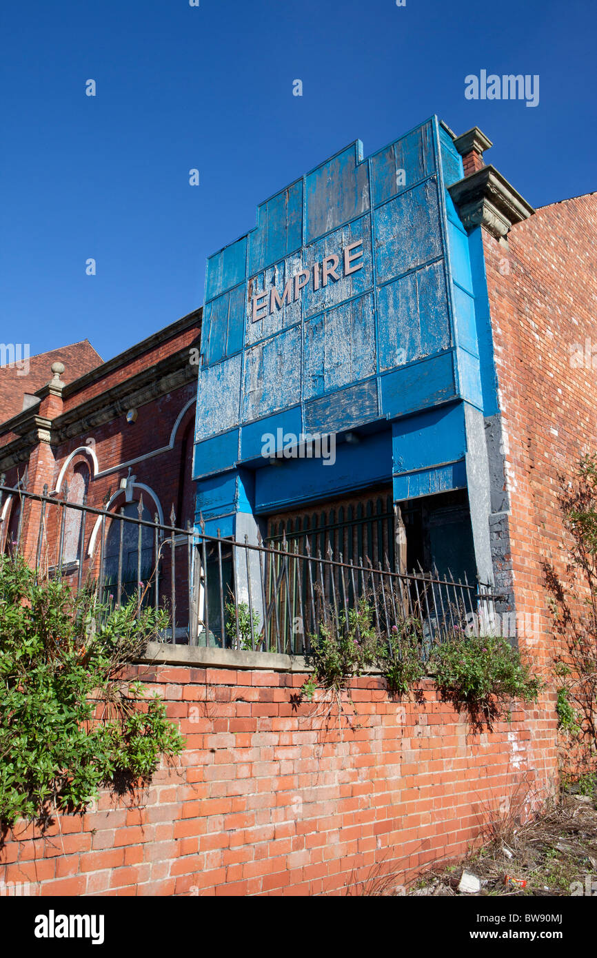 L'abandon de l'Empire Theatre de Shirebrook Derbyshire construit en 1910. Banque D'Images