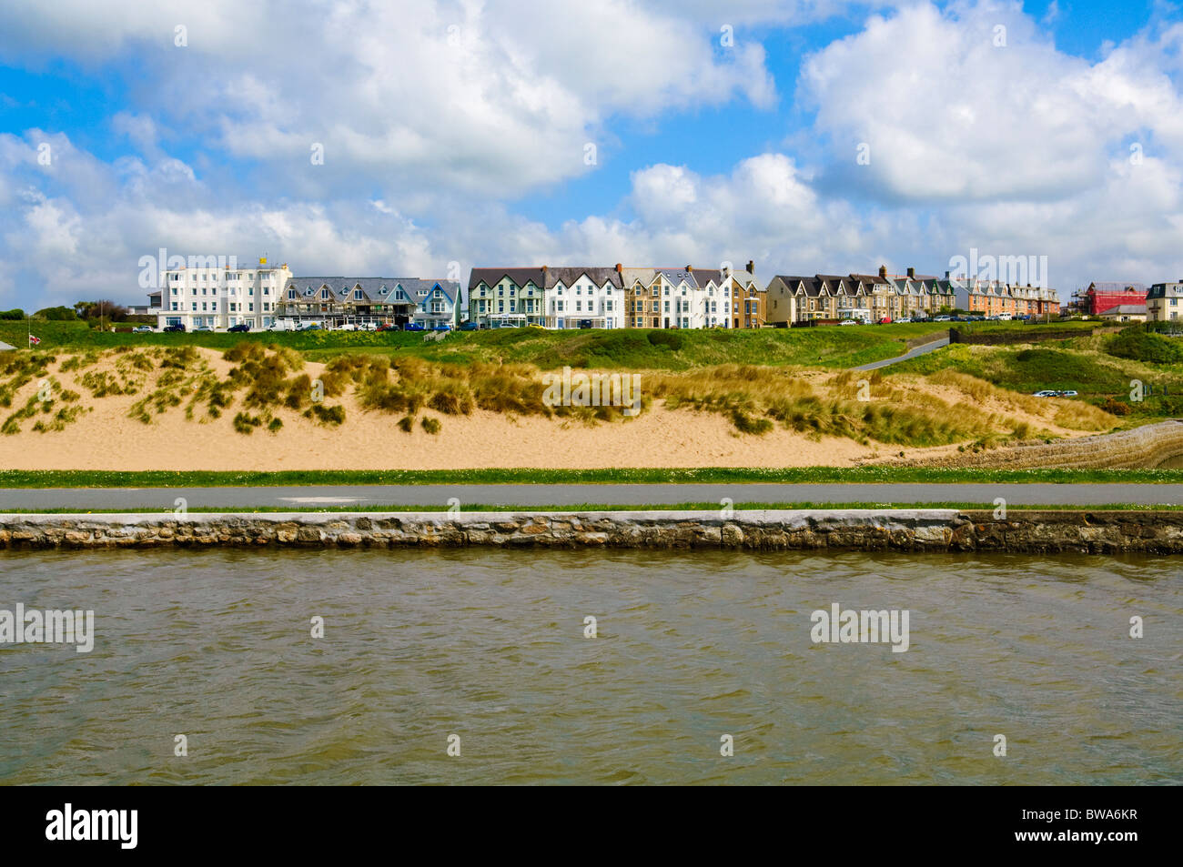 Bude en Cornouailles Du Nord Vue de dessus le Canal de Bude. L'Angleterre. Banque D'Images