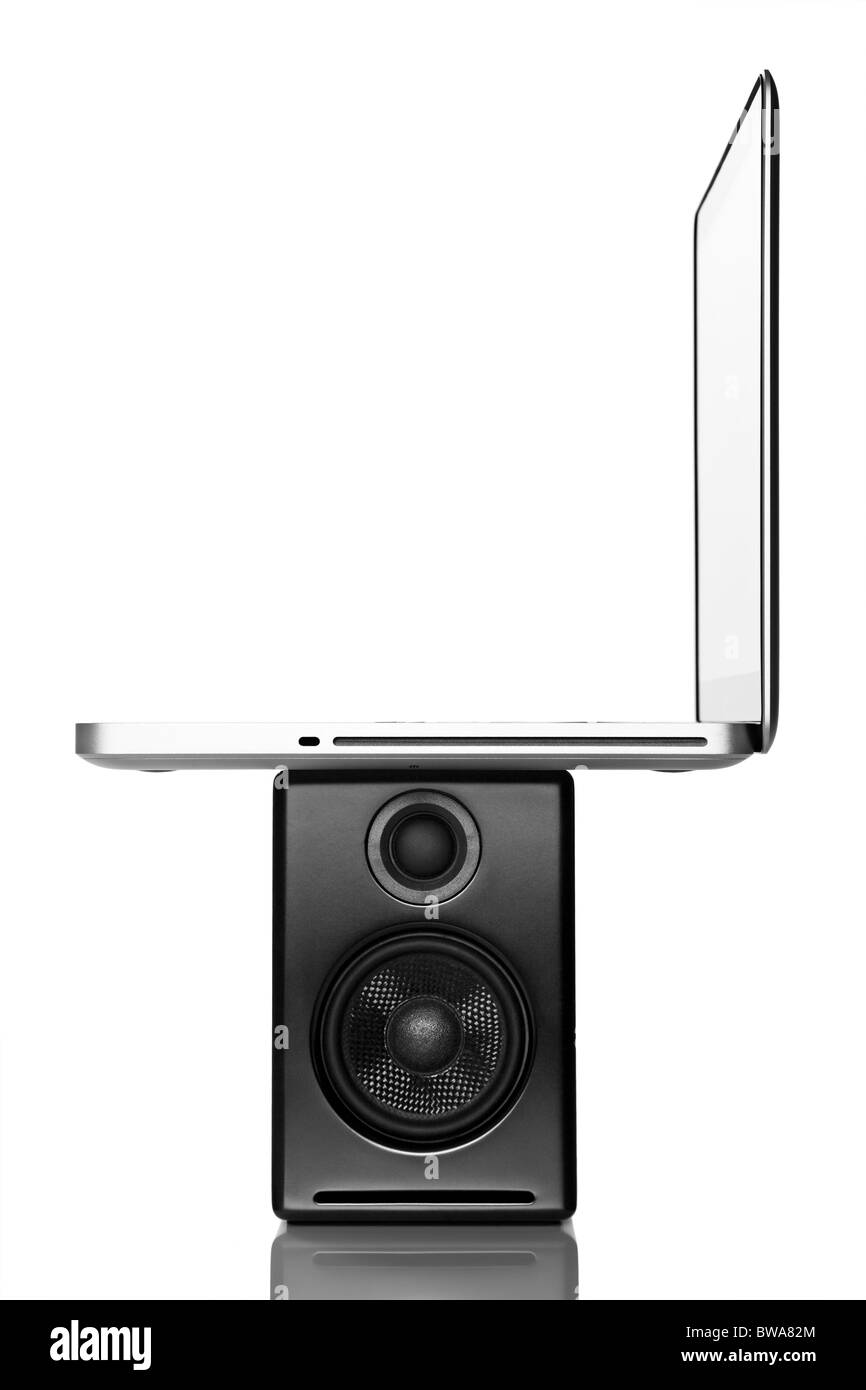 Ordinateur portable et audio haut Banque D'Images