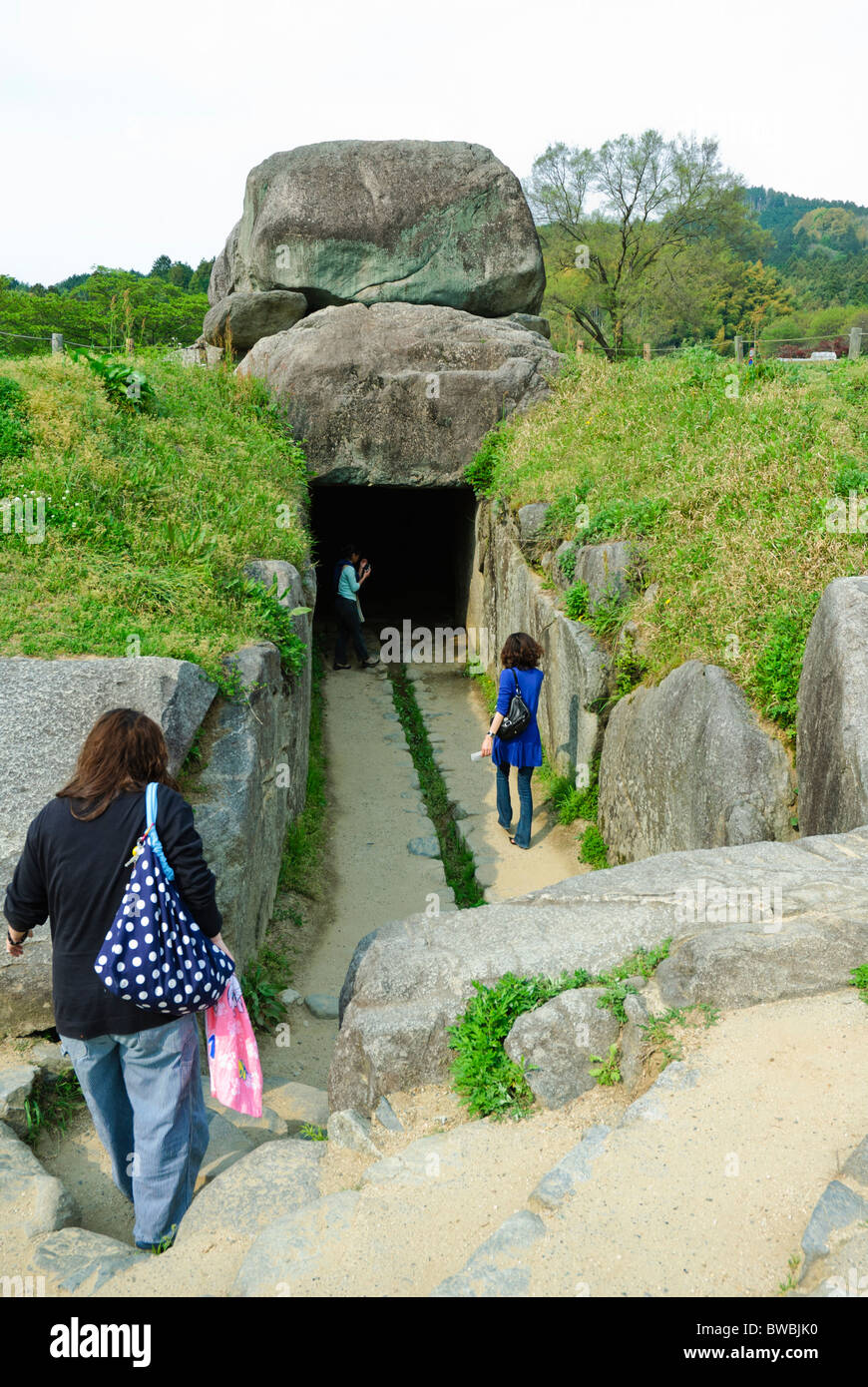 Monticule, Kofun un tumulus découvert partiellement à partir de la première partie de l'histoire du Japon. Banque D'Images