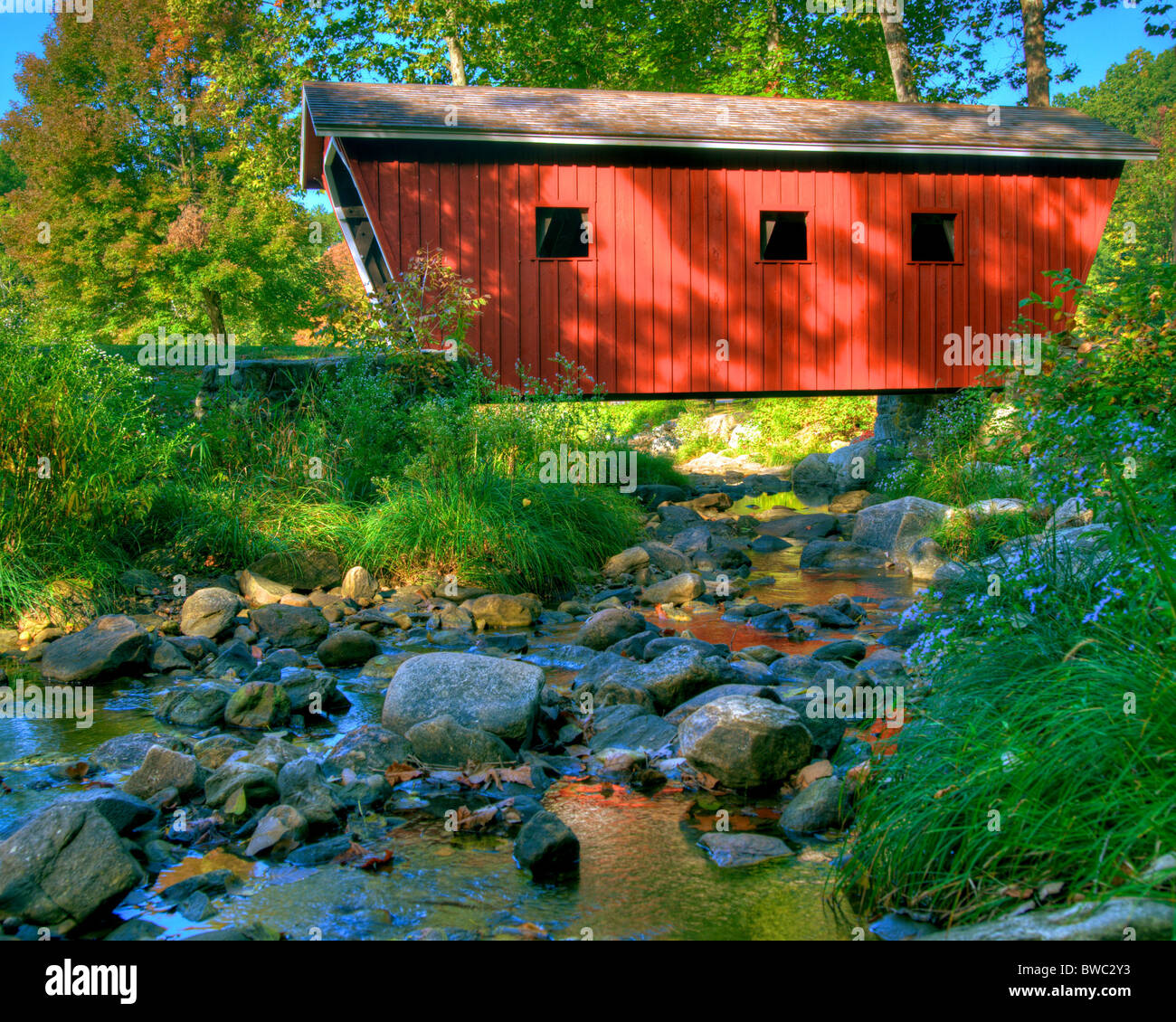 Pont couvert de Kent Falls Banque D'Images