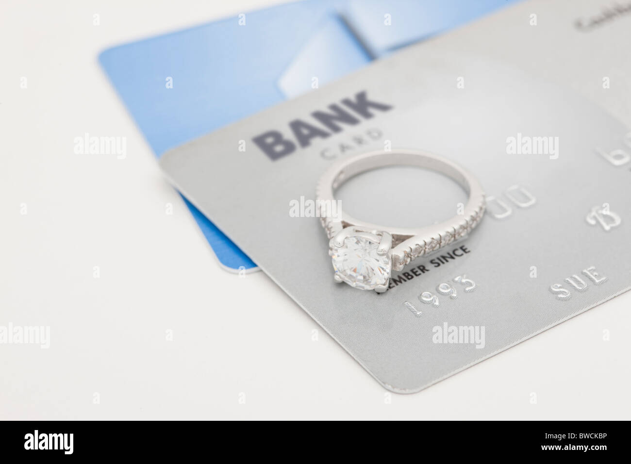 États-unis, Illinois, Metamora, anneau de diamant sur les cartes de crédit Banque D'Images