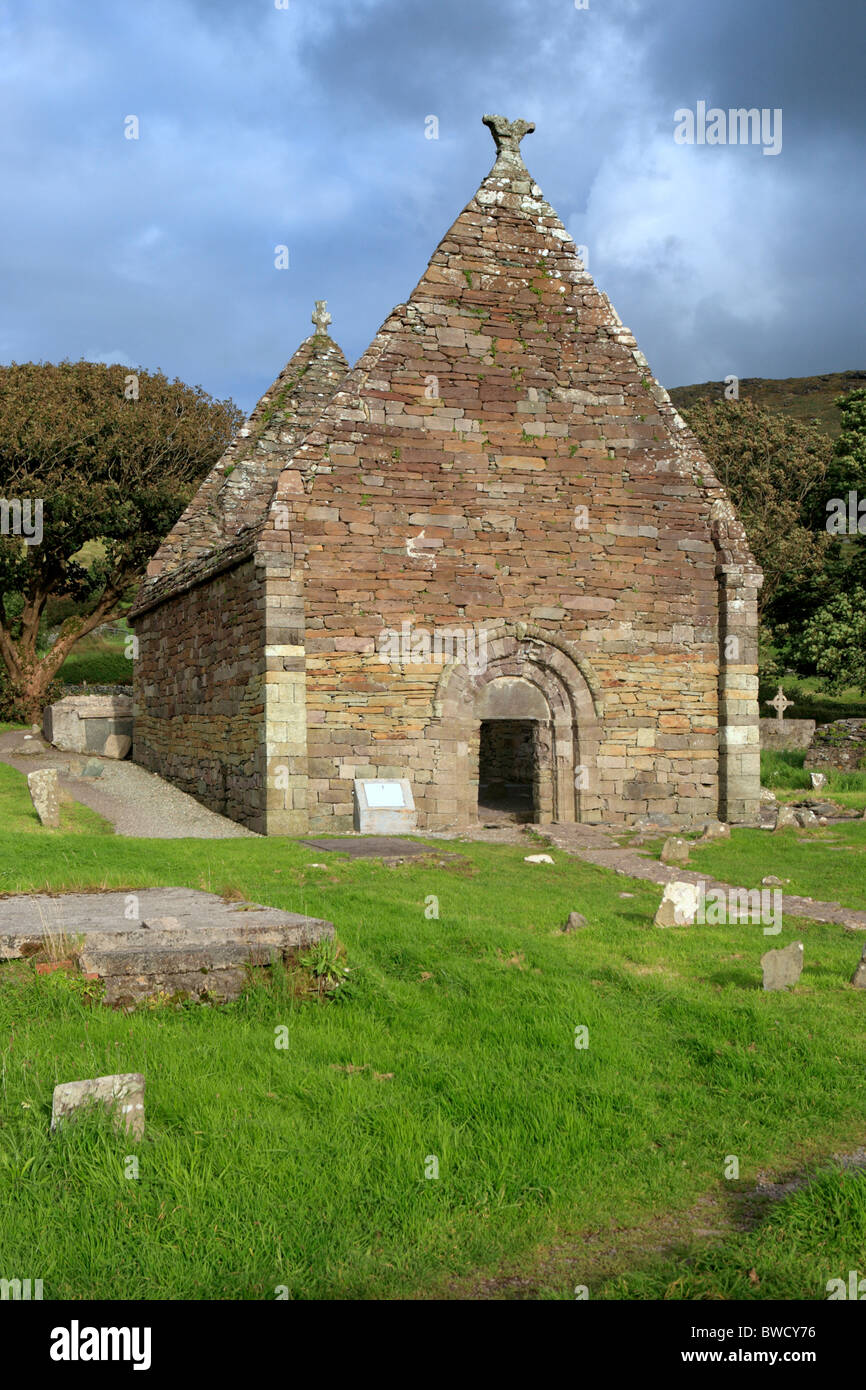 Kilmalkedar church (12ème siècle), la péninsule de Dingle, comté de Kerry, Irlande Banque D'Images