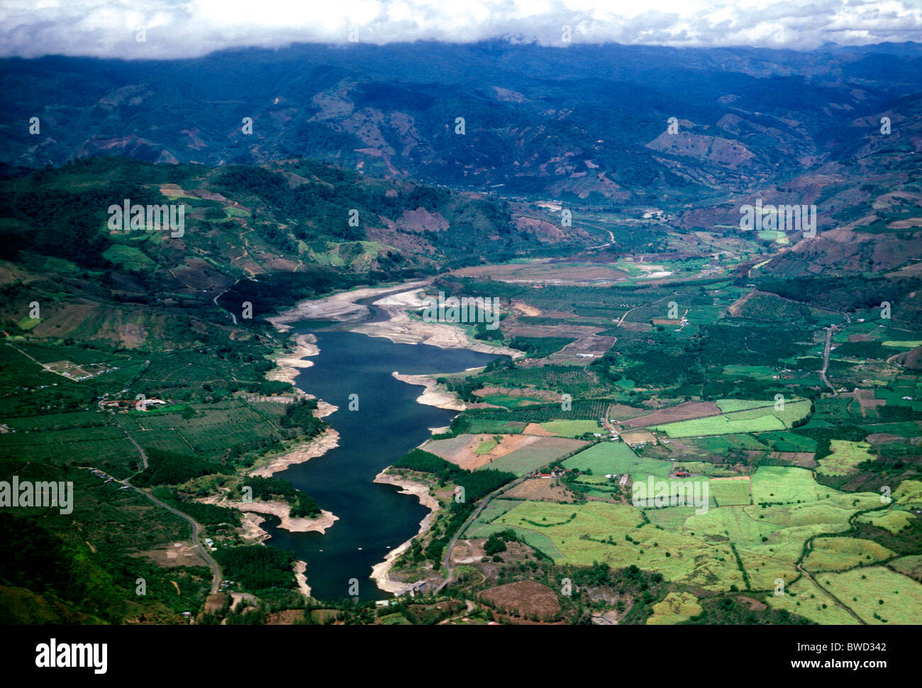 Par antenne, vue de dessus, réseau hydrographique, les exploitations familiales, les fermes, les fermes, les fermes, entre San José et Puerto Limon, au Costa Rica, Amérique Centrale Banque D'Images