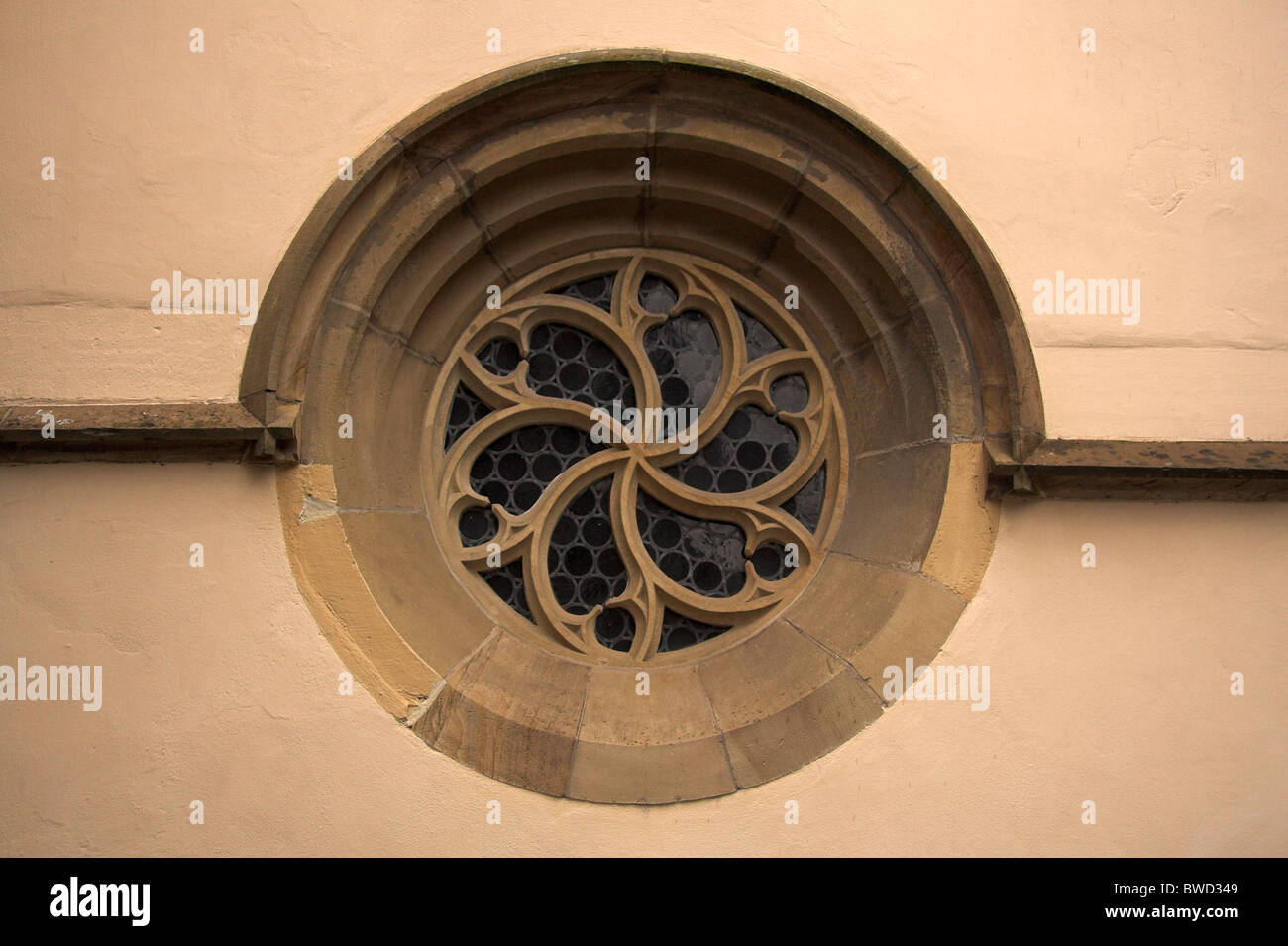 Fenêtre circulaire d'une église, ville médiévale, Bad Wimpfen, Allemagne Banque D'Images