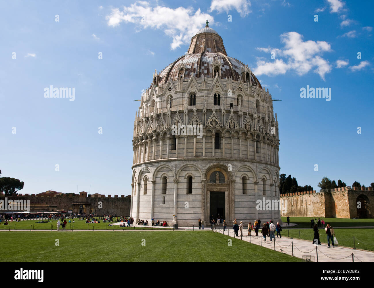 Battistero di San Giovanni à Pise Banque D'Images