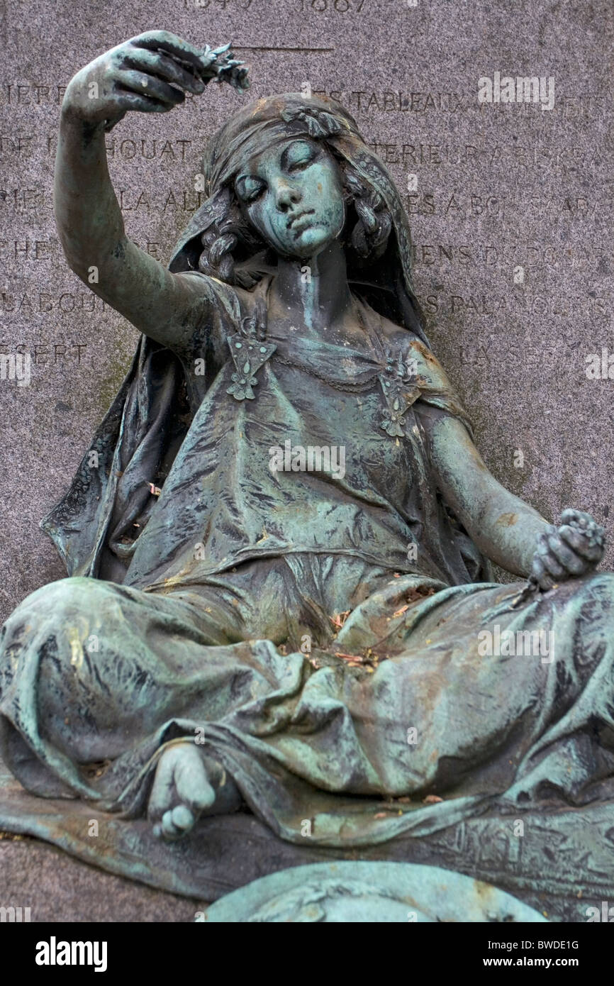 Tombeau du peintre Gustave guillaumet dans le cimetière de Montmartre Banque D'Images