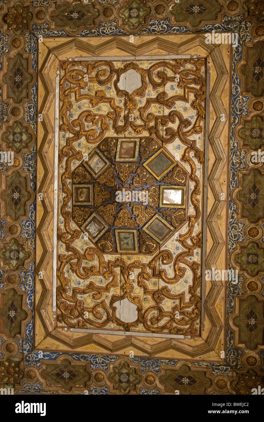 Détail de plafond, Palais de Beiteddine Beiteddine,, Chouf, Liban. Banque D'Images