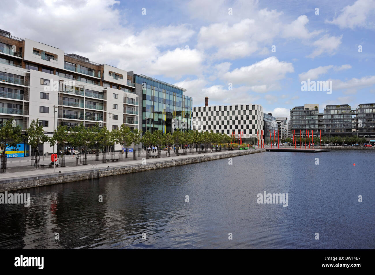 Grand Canal Quay à Grand Canal Dock, Docklands, Dublin City, Irlande Banque D'Images