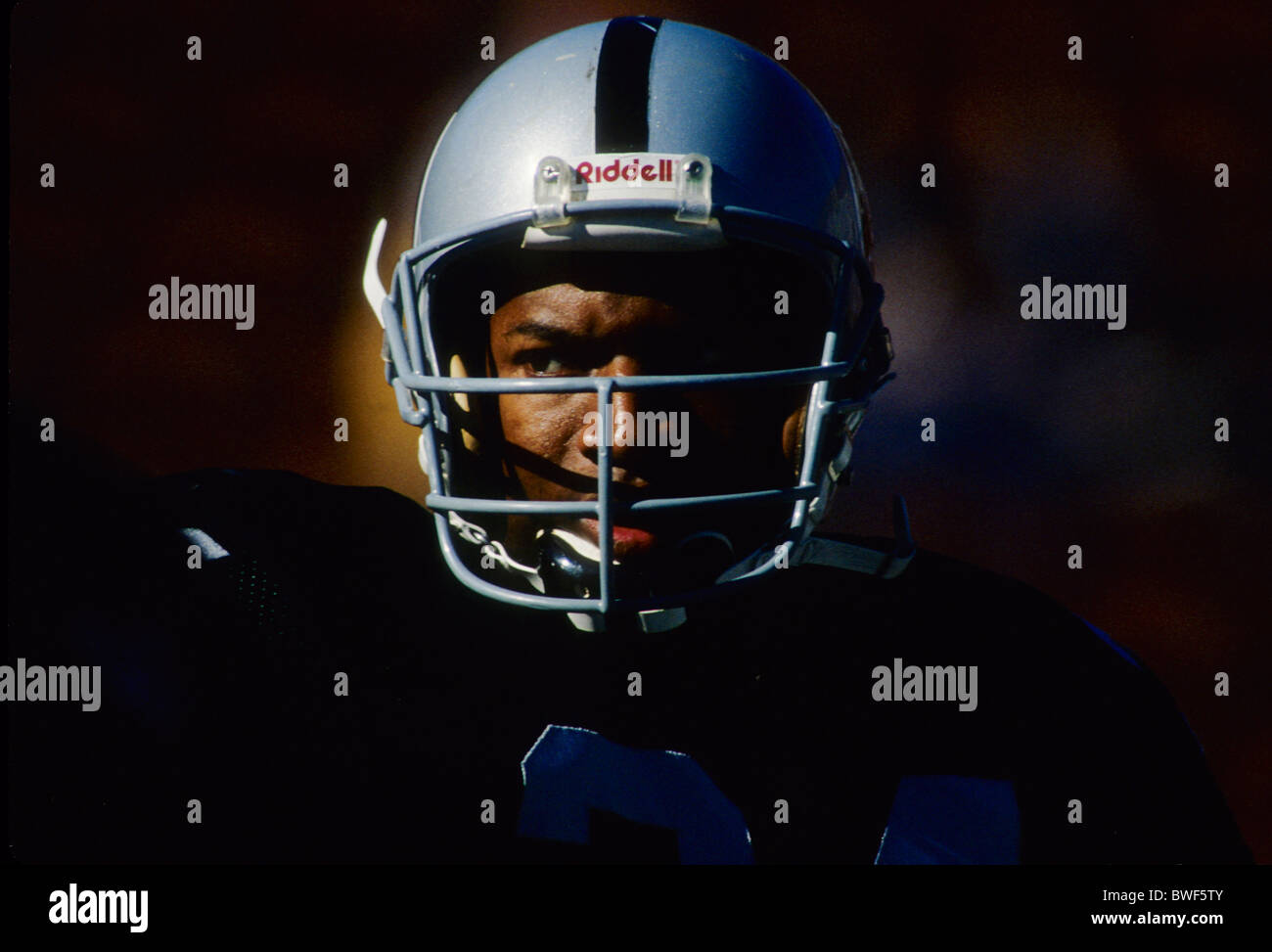 Bo Jackson en concurrence pour les Raiders de Los Angeles en 1990. Banque D'Images