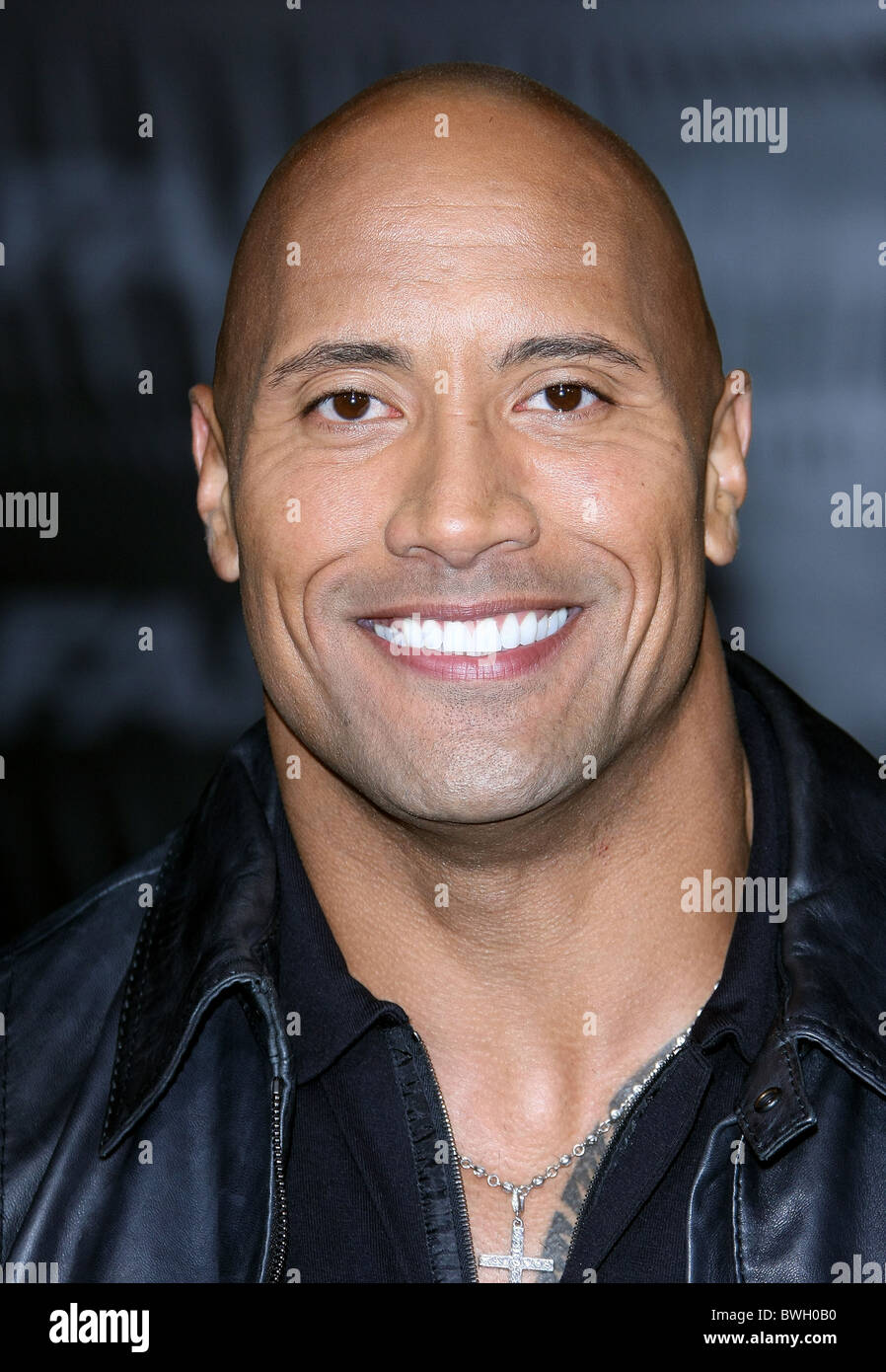 DWAYNE JOHNSON AKA THE ROCK FILMS PREMIERE CBS PLUS RAPIDE HOLLYWOOD LOS ANGELES CALIFORNIA USA 22 novembre 2010 Banque D'Images