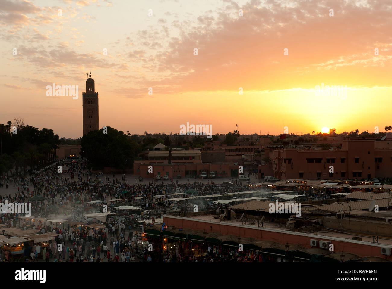 Jamaa El Fna Medina Central nuit à Marrakech Maroc Afrique du Nord Banque D'Images