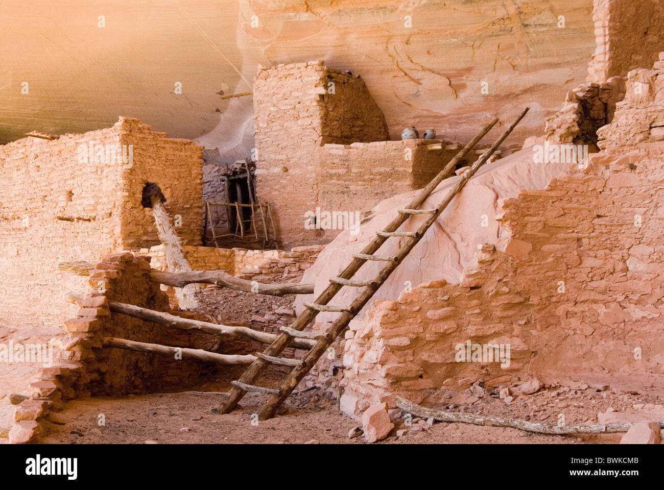 Keet Seel ruines ruines Anasazi règlement rocks américains indigènes de la culture autochtone indien national monumen Navajo Banque D'Images