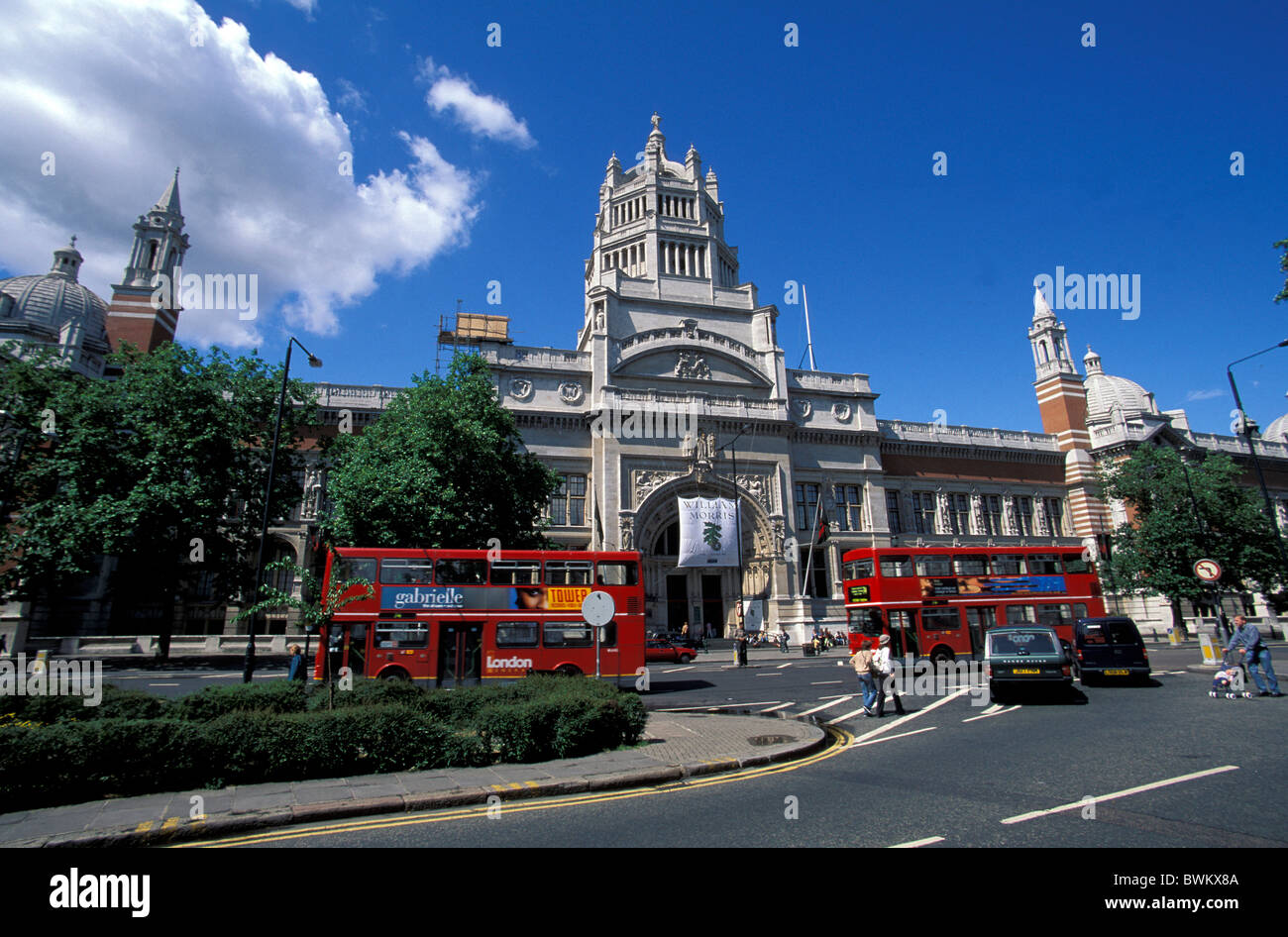 UK London Victoria Albert Museum Brompton Road Knightsbridge Grande-bretagne angleterre Europe traf scène de rue Banque D'Images